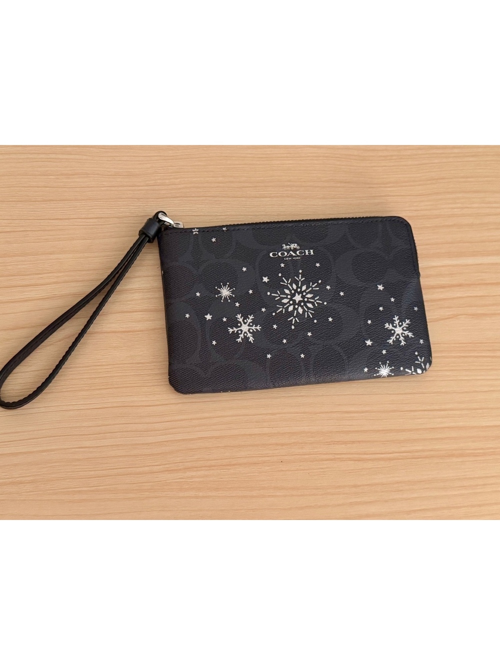 Coach Snowflake Star Signature Wristlet navy blue Silver Holiday Zip Pouch - Picture 2 of 8